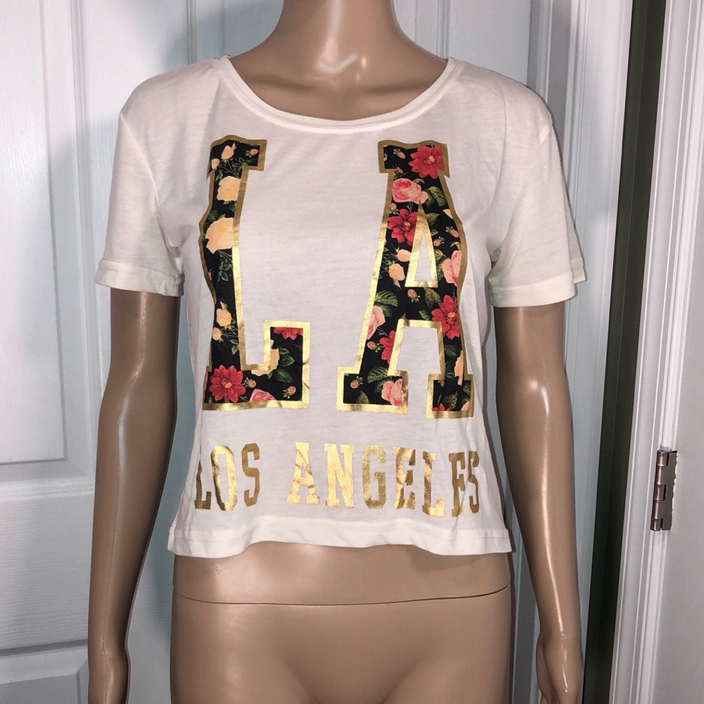 Freeze Ivory Top. NWT. S